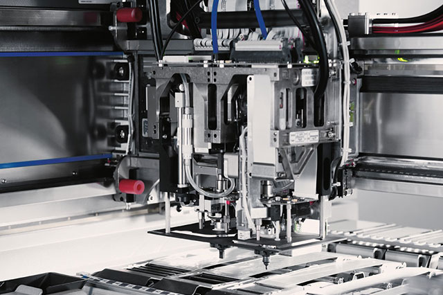 ASM西門子貼片機TH貼裝頭IC拾取與定位